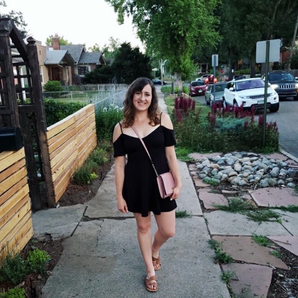 Meet your Posher, Devin - Picture 4 of 4